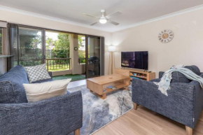 Wallis Gardens 11, Forster